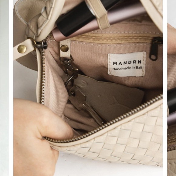 Woven Remy Crossbody Bag - Cream - Picture 2 of 7